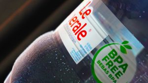 Galon Sekali Pakai Le Minerale: Apakah Sejalan Dengan Prinsip Ekonomi Sirkular?